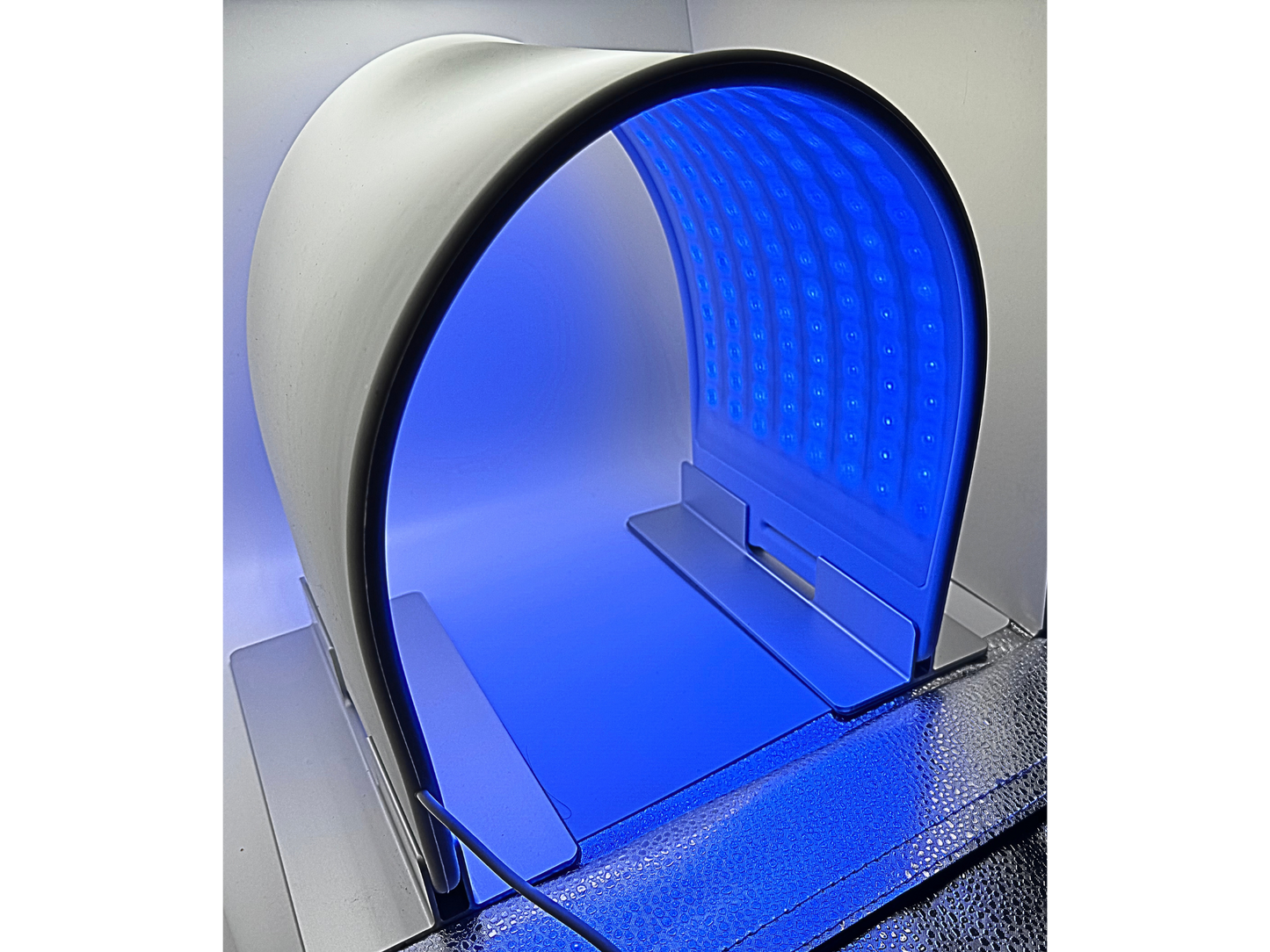 TCM Light: LED Phototherapy Light